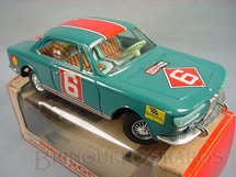 Brinquedo antigo - Bandai - BMW 2000CS Executa um tra�ado em oito com Pisca Pisca operacional 22,00 cm de comprimento D�cada de 1970