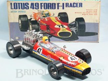Brinquedo antigo - Daishin - Lotus 49 Ford Formula 1 Racer com 40,00 cm de comprimento Motor e pist�es iluminados Sistema Bate Volta D�cada de 1970