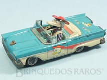 Brinquedo antigo - Alps - Ford Fairlane convers�vel com Pato motorista 20,00 cm de comprimento Pato com movimentos do bico e dos bra�os D�cada de 1950
