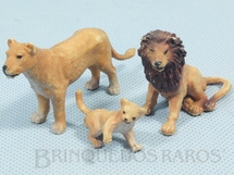 Brinquedo antigo - Elastolin - Conjunto com Le�o Leoa e Filhote D�cada de 1970