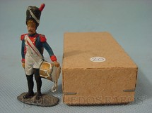 1. Brinquedos antigos - Mauro - Soldado do Exercito de Napoleão com tambor Década de 1970