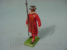 Brinquedos Antigos - Britains - Guarda dos Jardins do Pálacio de Buckinghan Beefeater
