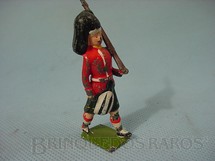 Brinquedos Antigos - Britains - Soldado Escocês marchando