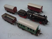 1. Brinquedos antigos - Fleischmann - Conjunto de Locomotiva e 4 vagões de carga Made in US Zone Ano 1954