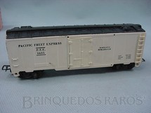 1. Brinquedos antigos - Pioneer - Vagão Box Refrigerado branco Pacific Fruit Expres Década de 1960