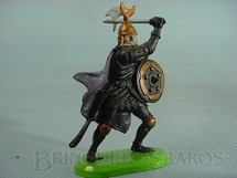 Brinquedos Antigos - Britains - Guerreiro Sarraceno a pé com escudo e machado Década de 1970