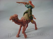 1. Brinquedos antigos - Comanche - Beduíno montado no Camelo atirando com fuzil Série Lawrence da Árabia
