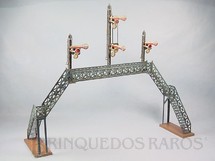 Brinquedos Antigos - Marklin - Passarela com tres Sinaleiros de linha 42,00 cm de altura Bitola 1 Década de 1910