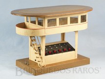 1. Brinquedos antigos - Marklin - Cabine de Comando com 29,00 cm de comprimento e 17,00 cm de altura Bitola 0 Saída para 6 Desvios Década de 1930