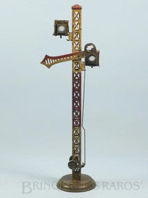 1. Brinquedos antigos - Bing Gebruder Bing - Sinaleiro de linha com 35,00 cm de altura Acionamento por alavanca Bitola 1 Década de 1920