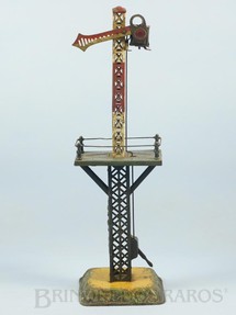 1. Brinquedos antigos - Bing Gebruder Bing - Sinaleiro de linha com 41,00 cm de altura Acionamento por alavanca Bitola 1 Década de 1920