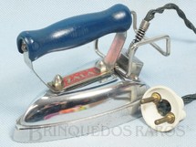 1. Brinquedos antigos - Zala - Ferro de passar Roupa de Bonecas elétrico com 9,00 cm de altura Completo com base incorporada e fio Década de 1950