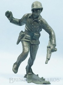 1. Brinquedos antigos - Plásticos Elsa - Soldado avançando com Fuzil 14,00 cm de altura Década de 1970 