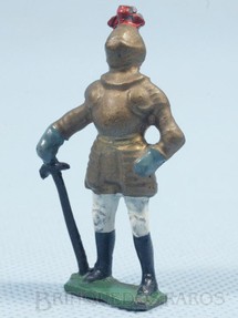 Brinquedos Antigos - Sem identificação - Soldado Medieval de pé com Armadura