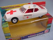 1. Brinquedos antigos - Guisval - Ambulância Citroen SM Década de 1970