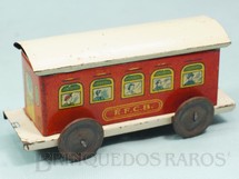 1. Brinquedos antigos - EVA - Carro de Passageiros Vermelho Estrada de Ferro Central do Brasil com 14,00 cm de comprimento Ano 1937 