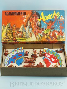Brinquedos Antigos - Casablanca e Gulliver - Conjunto Acampamento Apache completo com 6 Tendas e 10 Figuras cópia Atlantic perfeito estado completo e 100% original Ano 1986 Brinquedos Antigos - Casablanca e Gulliver - Conjunto Acampamento Apache completo com 6 Tendas e 10 Figuras cópia Atlantic perfeito estado completo e 100% original Ano 1986