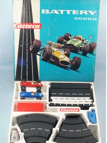 1. Brinquedos antigos - Carrera - Conjunto Battery 30000 Completo com dois carros Ferrari Formula 2 Shark Nose Década de 1960