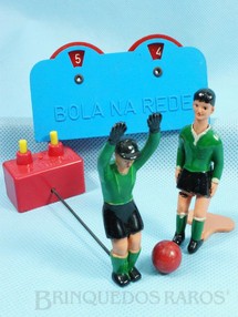 Brinquedos Antigos - Estrela - Conjunto Bola na Rede com Placar Goleiro e Jogador que chuta a bola ao apertar sua cabeça Década de 1960