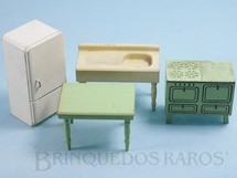 Brinquedos Antigos - Sem identificação - Conjunto com 4 peças de móveis de Cozinha de Casa de Bonecas Década de 1950