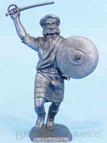 Brinquedos Antigos - Sem identificação - Guerreiro Highlander de plástico prateado brinde Sucrilhos Kelloggs Década de 1970