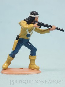 1. Brinquedos antigos - Casablanca e Gulliver - Índio de pé atirando com Rifle Ano 1986  