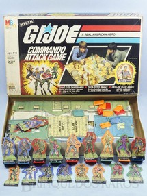 Brinquedos Antigos - Milton Bradley Co. - Jogo G.I. Joe Commando Attack Game Comandos em Ação Perfeito estado Completo Figuras em tamanho natural Década de 1980