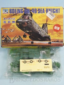 Brinquedos Antigos - Huan Chiu - Kit do Helicóptero Boeing UH-46 Sea Knight cópia do Kit da Airfix Década de 1990 Bom estado completo Brinquedos Antigos - Huan Chiu - Kit do Helicóptero Boeing UH-46 Sea Knight cópia do Kit da Airfix Década de 1990 Bom estado completo