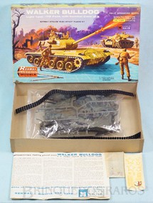 Brinquedos Antigos - Renwal - Tanque de Guerra Walker Bulldog Década de 1960 Brinquedos Antigos - Renwal - Tanque de Guerra Walker Bulldog Década de 1960