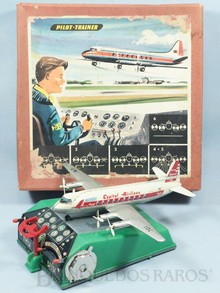 Brinquedos antigos -  - Avião Viscount com 29,00 cm de envergadura fabricado Biller Alemanha em lata e plástico Movido à pilha o painel de Instrumentos executa os procedimentos básicos de decolagem e aterrisagem Ano 1950