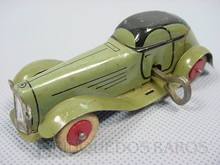 Brinquedos antigos -  - Carro Sedan com 10,00 cm de comprimento Fabricado pela Lindstrom USA em lata lithografada Apresenta motor à corda Década de 1930
