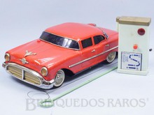 Brinquedos antigos -  - Oldsmobile 88 Sedan Quatro Portas 1956 com 36,00 cm de comprimento fabricado pela Masudaya Japão em lata Primeiro Brinquedo rádio controlado do mundo Série Radicon Década de 1950