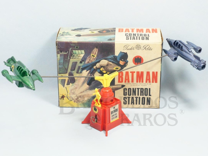 Brinquedo antigo Batman Control Station com 19,00 cm de comprimento Década de 1960