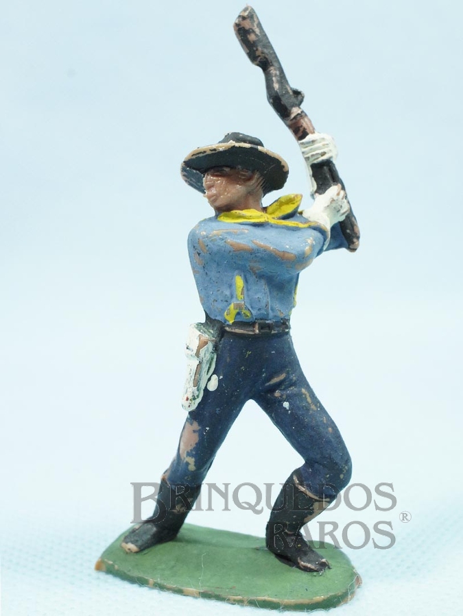 Brinquedo antigo Soldado da Sétima Cavalaria de pé lutando com rifle Casablanca numerado 146