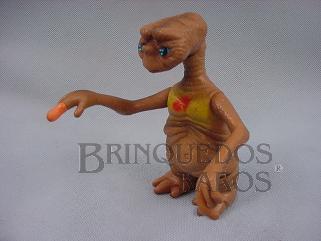 Brinquedo antigo ET o Extraterrestre com luzes nos olhos e no dedo Década de 1980