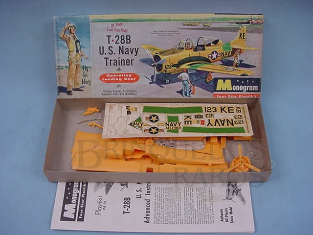 Brinquedo antigo Avião T-28B  U.S. Navy  Trainer