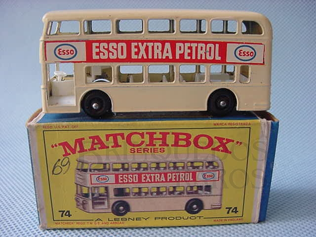 Brinquedo antigo Daimler Bus creme black plastic Regular Wheels