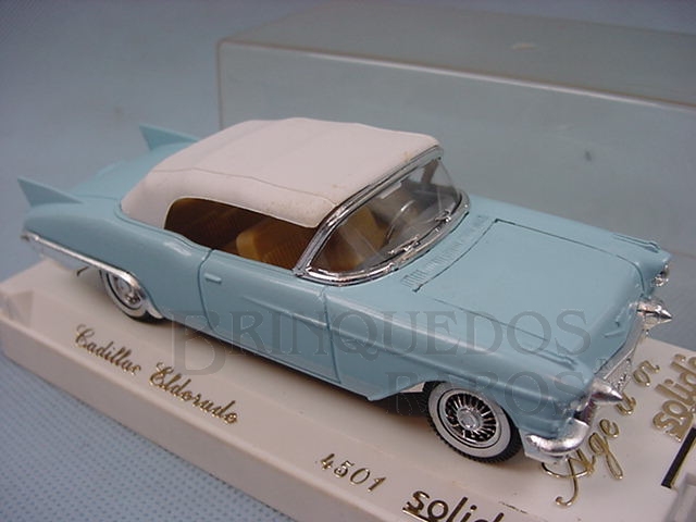 Brinquedo antigo Cadillac Eldorado Biarritz 1957