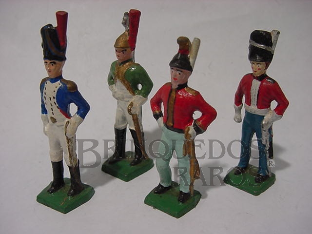 Brinquedo antigo Figuras de Grandes Generais Década de 1970