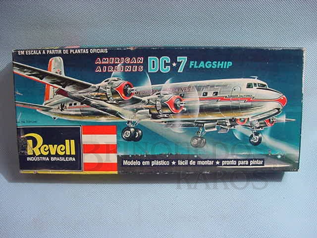 Brinquedo antigo Caixa do Kit do Avião Douglas DC 7 American Airlines Fabricado pela Revell Brasil Década de 1970
