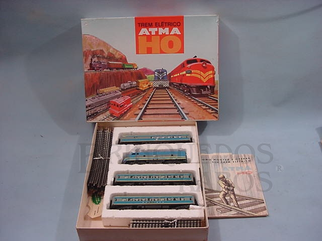 Brinquedo antigo Conjunto de Locomotiva Diesel F3 e 3 Carros de passageiros Companhia Paulista Década de 1960