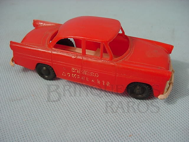 Brinquedo antigo Carro Sedan Comandante Bombeiros com 10,00 cm de comprimento Década de 1950