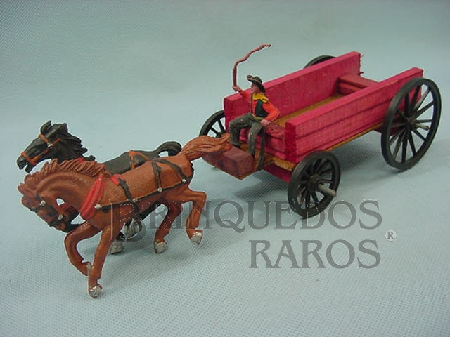 Brinquedo antigo Carroça aberta com dois cavalos e Cocheiro com chicote Gulliver Década de 1960