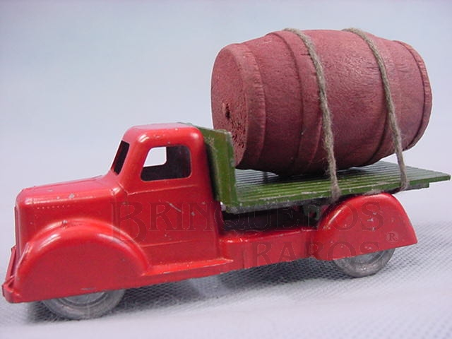 Brinquedo antigo Caminhão com barril de madeira 14,00 cm de comprimento Década de 1930