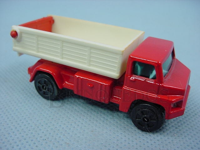Brinquedo antigo Tipping Lorry vermelho com caçamba branca Brazilian Corgi Jr Kiko Década de 1980