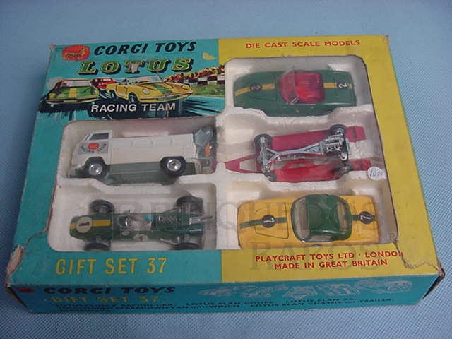 Brinquedo antigo Gift Set Lotus Racing Team completo Década de 1960
