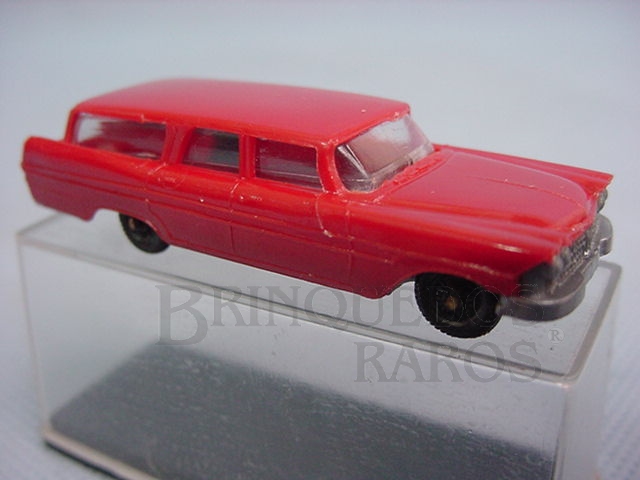Brinquedo antigo Plymouth Suburban