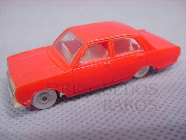 Brinquedo antigo Vauxhall Victor 101 1967 com 6,00 cm de comprimento Década de 1970