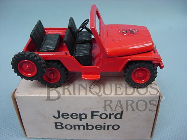 Brinquedo antigo Jeep Ford Willys Bombeiro Década de 1970