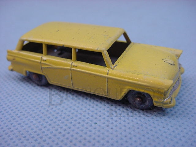 Brinquedo antigo Ford Station Wagon metal Regular Wheels